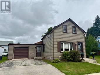 582 9TH STREET Hanover Ontario photo 1