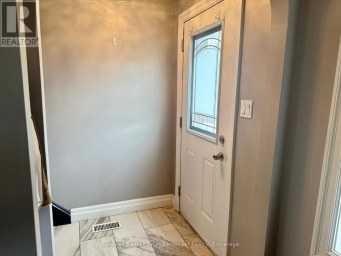 582 9TH STREET Hanover Ontario photo 2
