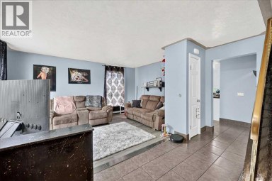 219 Penworth Drive SE Calgary Alberta photo 4