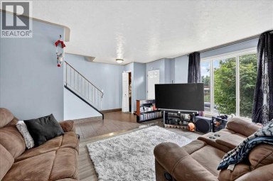 219 Penworth Drive SE Calgary Alberta photo 5