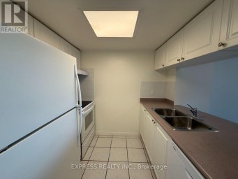 1902 - 8 HILLCREST AVENUE Toronto (Willowdale East) Ontario photo 2