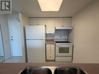 1902 - 8 HILLCREST AVENUE Toronto (Willowdale East) Ontario photo 5