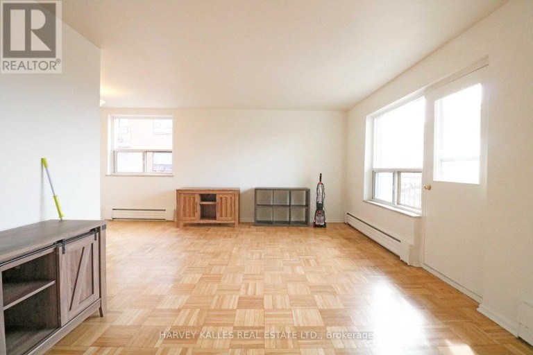 303 - 1751 VICTORIA PARK AVENUE, Toronto (Wexford-Maryvale), Ontario, M1R1S1