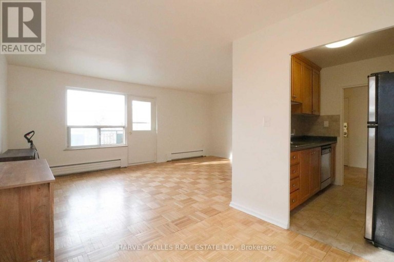 303 - 1751 VICTORIA PARK AVENUE, Toronto (Wexford-Maryvale), Ontario, M1R1S1