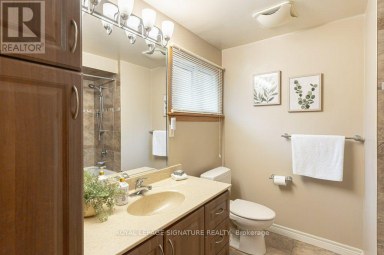 40 HOLMCREST TRAIL Toronto (Centennial Scarborough) Ontario photo 19