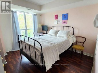 330 - 60 FAIRFAX CRESCENT Toronto (Clairlea-Birchmount) Ontario photo 6