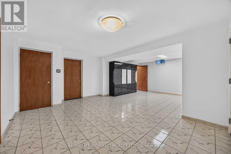 BSMT - 61 GAS LIGHT CRESCENT, Vaughan (East Woodbridge), Ontario, L4L8E8