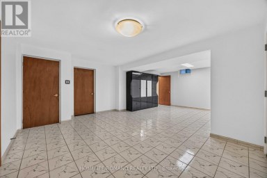 BSMT - 61 GAS LIGHT CRESCENT Vaughan (East Woodbridge) Ontario photo 10
