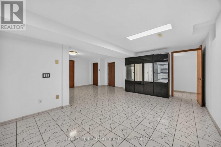 BSMT - 61 GAS LIGHT CRESCENT, Vaughan (East Woodbridge), Ontario, L4L8E8