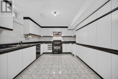 BSMT - 61 GAS LIGHT CRESCENT Vaughan (East Woodbridge) Ontario photo 16