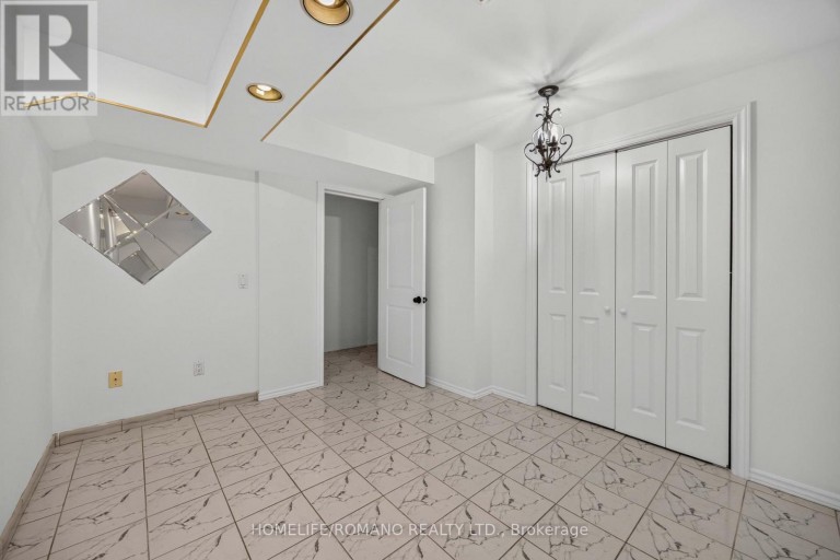 BSMT - 61 GAS LIGHT CRESCENT, Vaughan (East Woodbridge), Ontario, L4L8E8