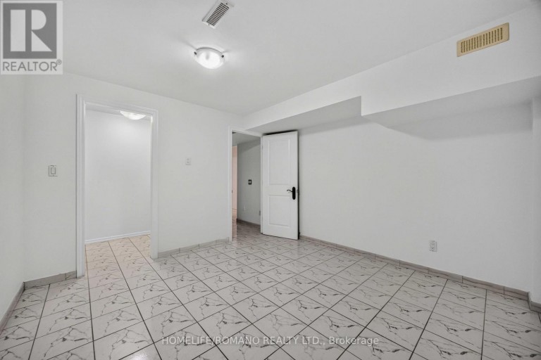 BSMT - 61 GAS LIGHT CRESCENT, Vaughan (East Woodbridge), Ontario, L4L8E8