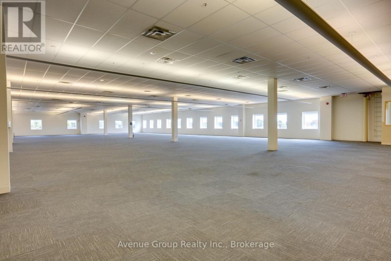 204 - 320 BAYFIELD STREET, Barrie (Bayfield), Ontario, L4M3C1