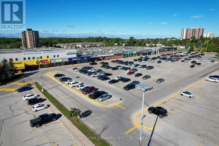 205 - 320 BAYFIELD STREET, Barrie (Bayfield), Ontario, L4M3C1