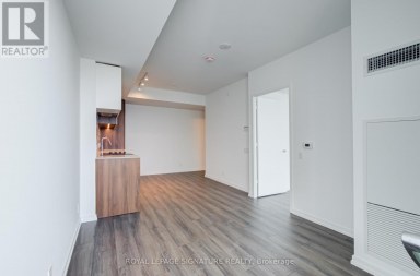 4715 - 1000 PORTAGE PARKWAY Vaughan (Vaughan Corporate Centre) Ontario photo 3
