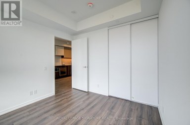 4715 - 1000 PORTAGE PARKWAY Vaughan (Vaughan Corporate Centre) Ontario photo 9