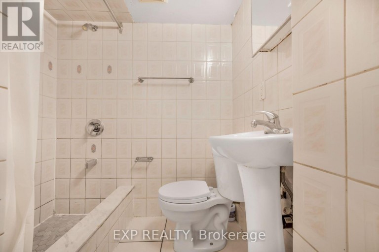 128 OLYMPIA CRESCENT, Brampton (Fletcher's Meadow), Ontario, L6X4W3