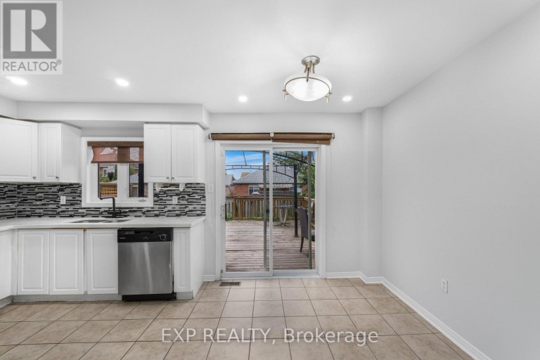 128 OLYMPIA CRESCENT, Brampton (Fletcher's Meadow), Ontario, L6X4W3