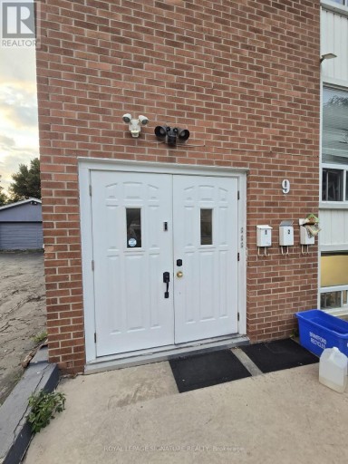 3 - 9 PARK AVENUE, Brantford, Ontario, N3S5G9