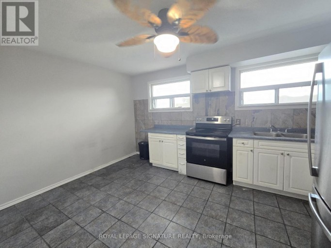 3 - 9 PARK AVENUE, Brantford, Ontario, N3S5G9