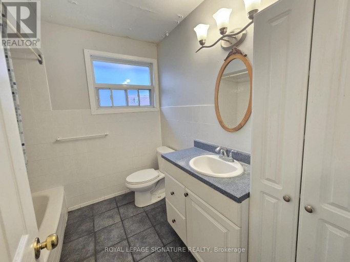 3 - 9 PARK AVENUE, Brantford, Ontario, N3S5G9