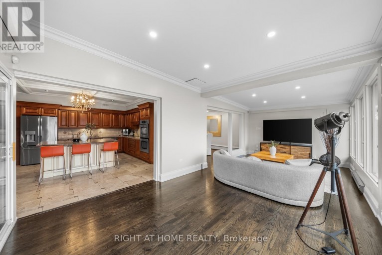 40 HEATHVIEW AVENUE, Toronto (Bayview Village), Ontario, M2K2C1
