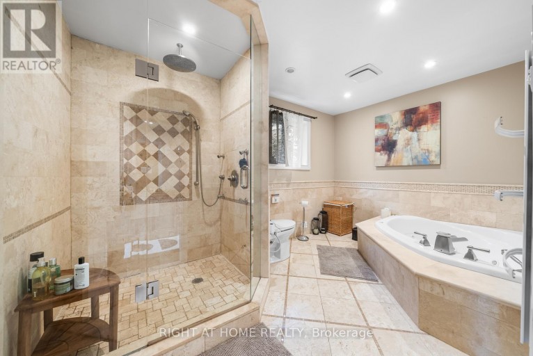 40 HEATHVIEW AVENUE, Toronto (Bayview Village), Ontario, M2K2C1