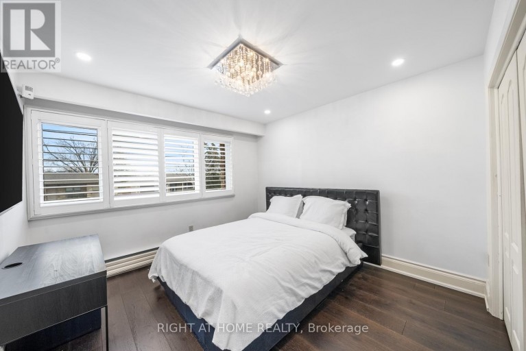 40 HEATHVIEW AVENUE, Toronto (Bayview Village), Ontario, M2K2C1
