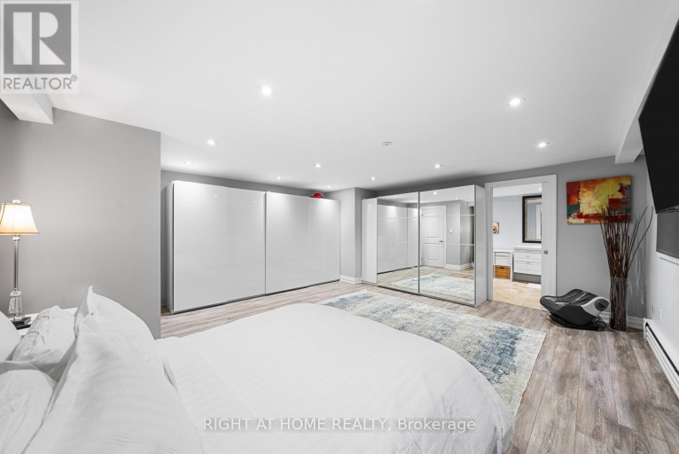 40 HEATHVIEW AVENUE, Toronto (Bayview Village), Ontario, M2K2C1