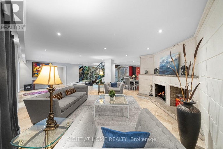 40 HEATHVIEW AVENUE, Toronto (Bayview Village), Ontario, M2K2C1