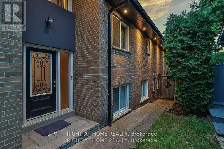 40 HEATHVIEW AVENUE, Toronto (Bayview Village), Ontario, M2K2C1