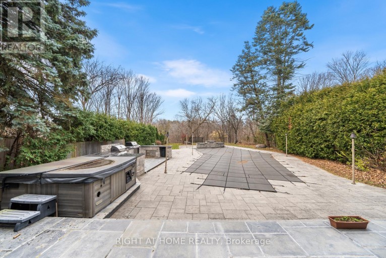 40 HEATHVIEW AVENUE, Toronto (Bayview Village), Ontario, M2K2C1