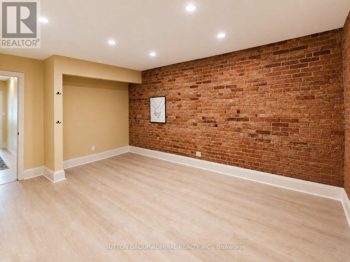 UNIT 101 - 249 DIVISION STREET, Cobourg, Ontario, K9A3P9