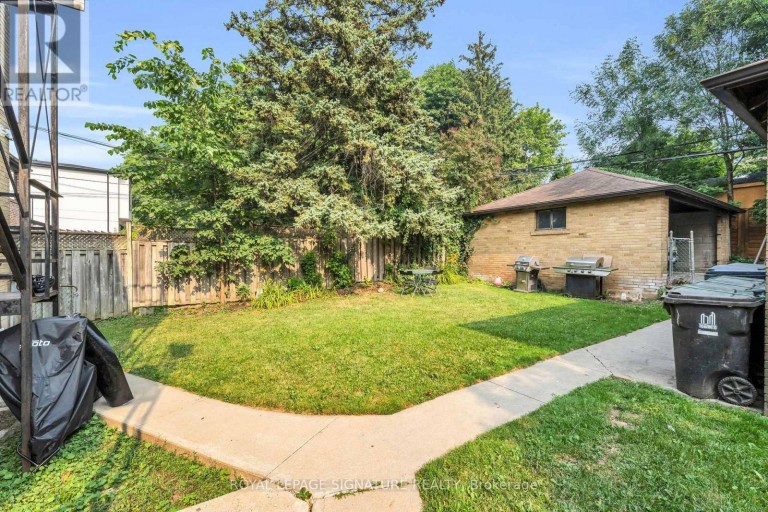 3 - 117 HILLSDALE AVENUE E, Toronto (Mount Pleasant West), Ontario, M4S1T4
