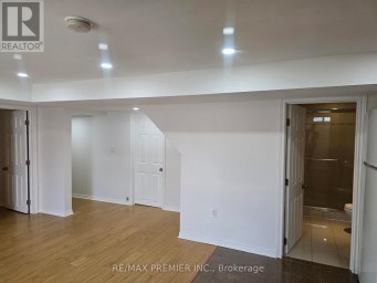 59 FRED YOUNG DRIVE Toronto (Downsview-Roding-CFB) Ontario photo 13