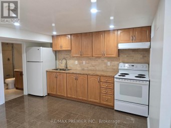 59 FRED YOUNG DRIVE Toronto (Downsview-Roding-CFB) Ontario photo 9