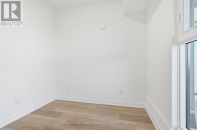 1704 - 33 ERIE AVENUE Brantford Ontario photo 13