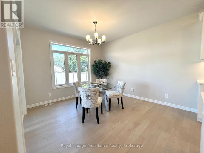 57 COTTONWOOD DRIVE, Belleville (Thurlow Ward), Ontario, K8N0J3