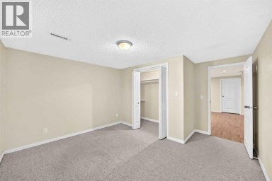 351 Cedarpark Drive SW Calgary Alberta photo 32