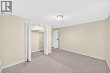 351 Cedarpark Drive SW Calgary Alberta photo 33