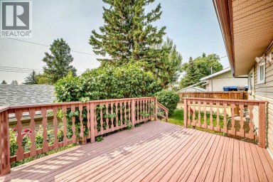 351 Cedarpark Drive SW Calgary Alberta photo 38