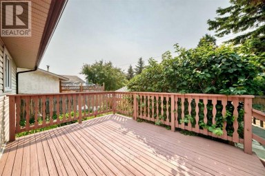 351 Cedarpark Drive SW Calgary Alberta photo 39