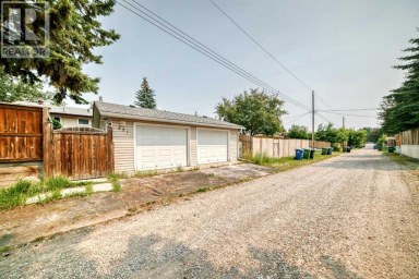 351 Cedarpark Drive SW Calgary Alberta photo 46
