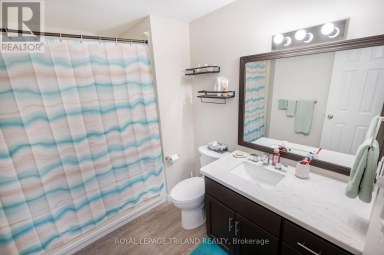 73 GENEVIVE PLACE London East (East C) Ontario photo 21