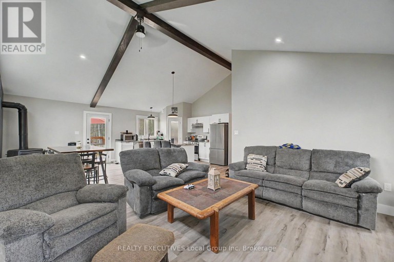 575 HART ROAD, Callander, Ontario, P0H1H0