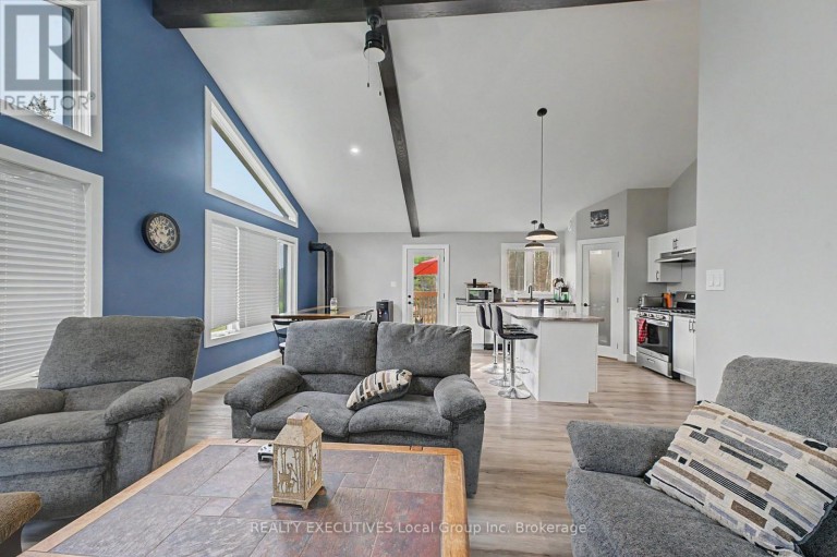 575 HART ROAD, Callander, Ontario, P0H1H0