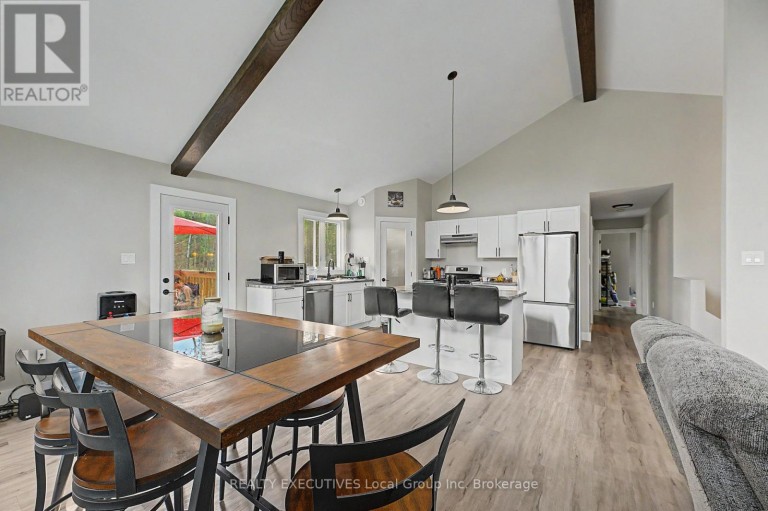 575 HART ROAD, Callander, Ontario, P0H1H0