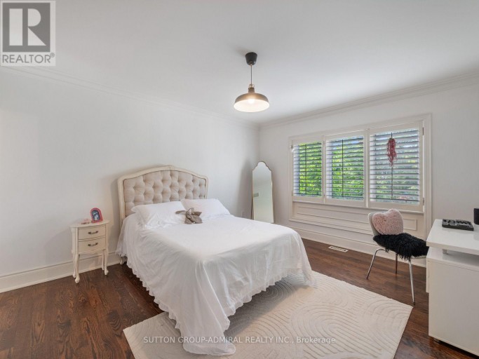 35 WENTWORTH AVENUE, Toronto (Lansing-Westgate), Ontario, M2N1T5