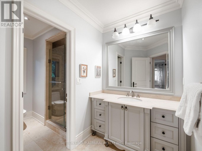 35 WENTWORTH AVENUE, Toronto (Lansing-Westgate), Ontario, M2N1T5