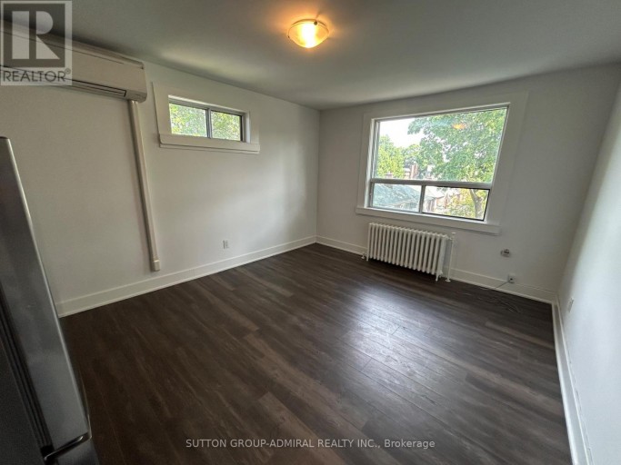 5 - 34 HEYDON PARK ROAD, Toronto (Little Portugal), Ontario, M6J2C8